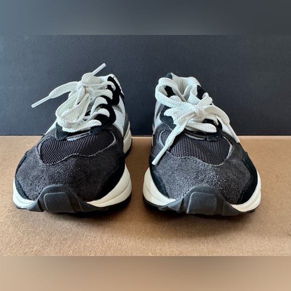 NWOB Womens New Balance 57/40 Black Sea Salt Chunky 80’s Retro Inspired Sneakers - Picture 4 of 11